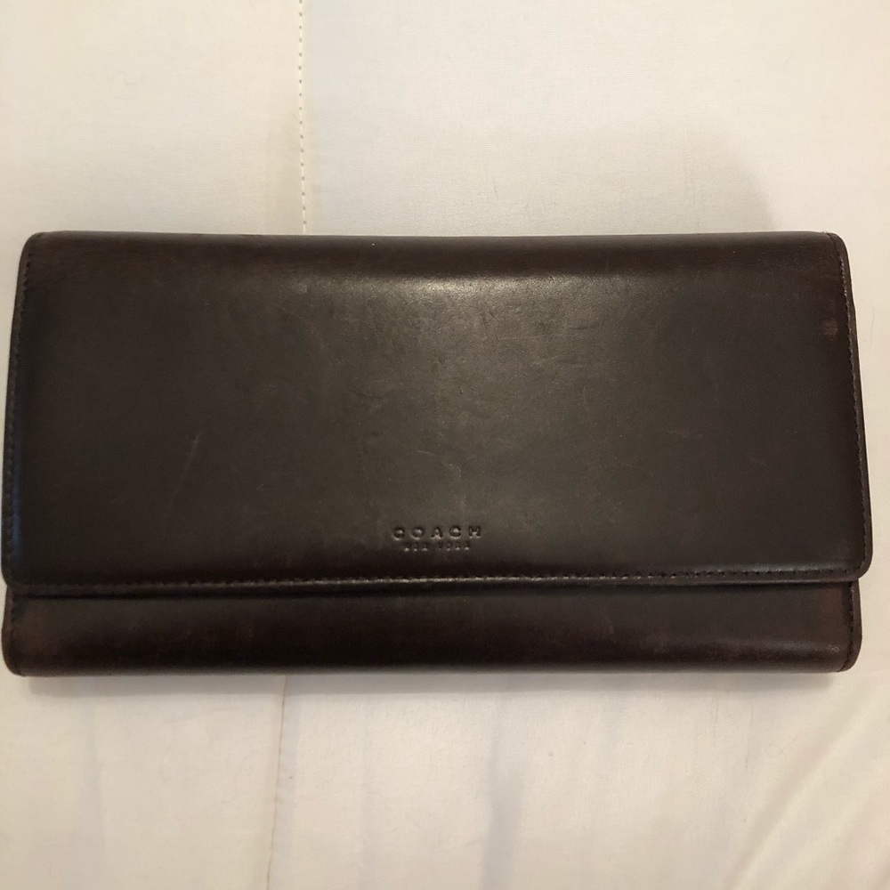 Neutral coach wallet